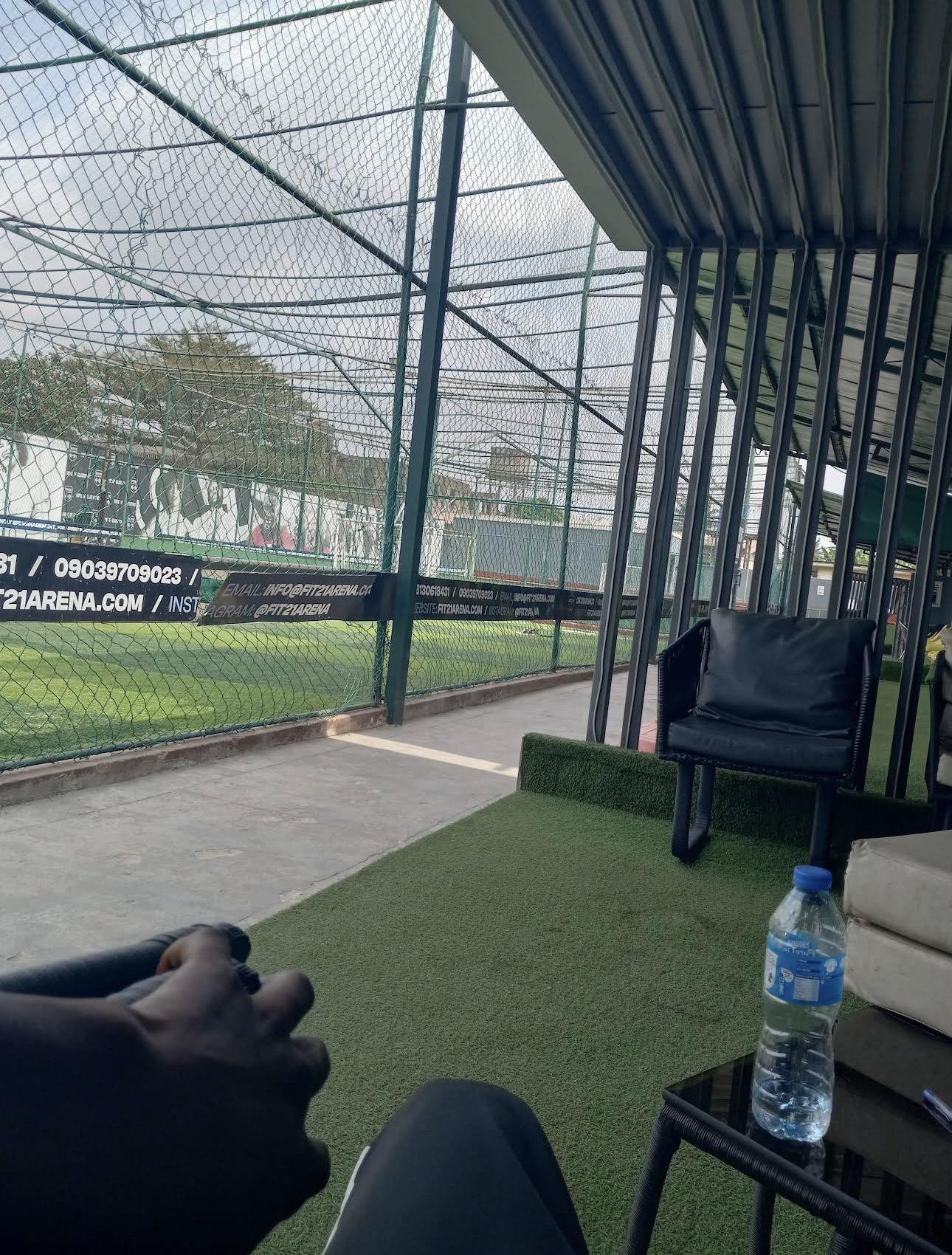 Monaliza Tennis Club seating